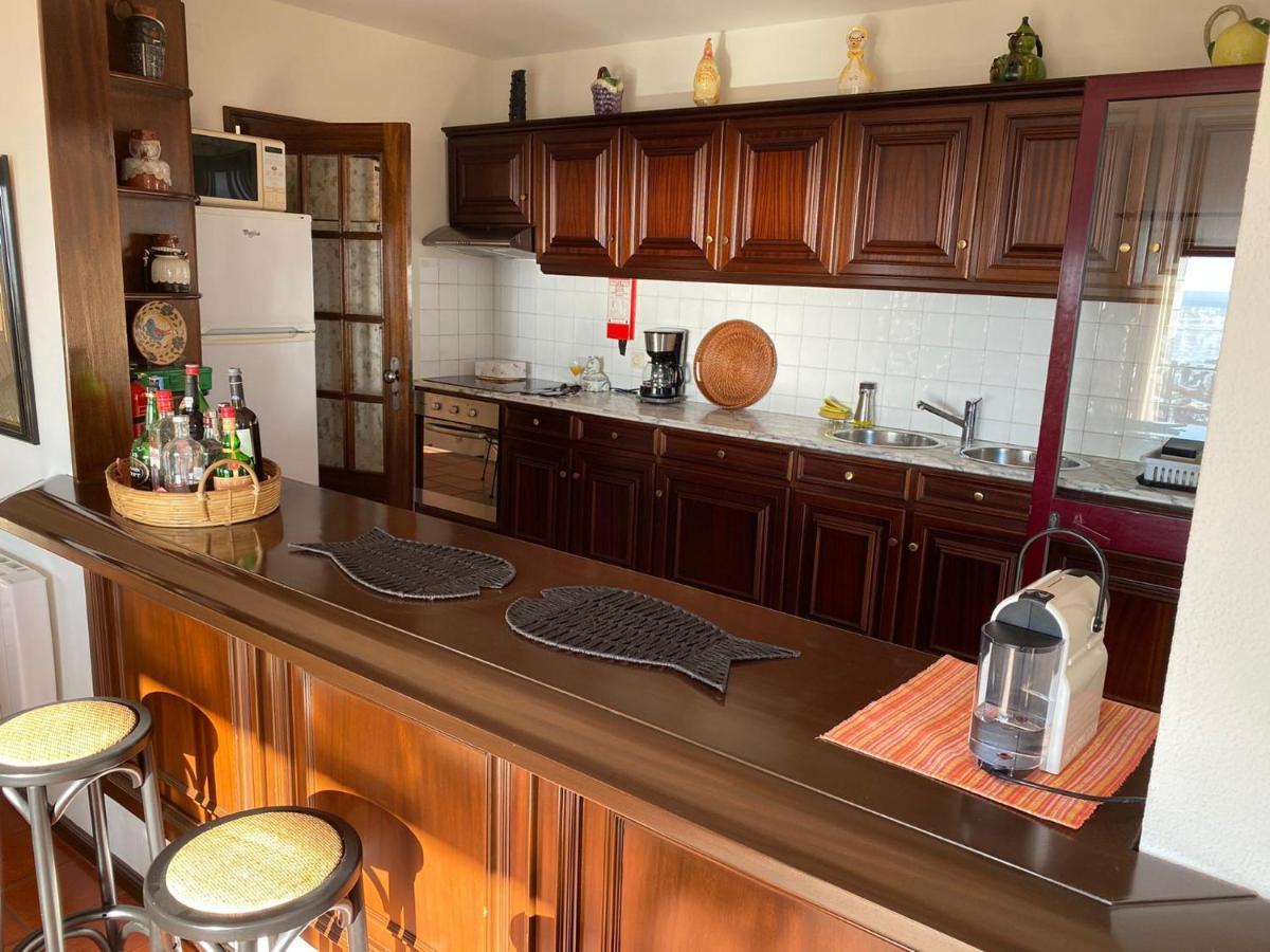 Beachfront Apartment With Swimming Pool Минделу Экстерьер фото
