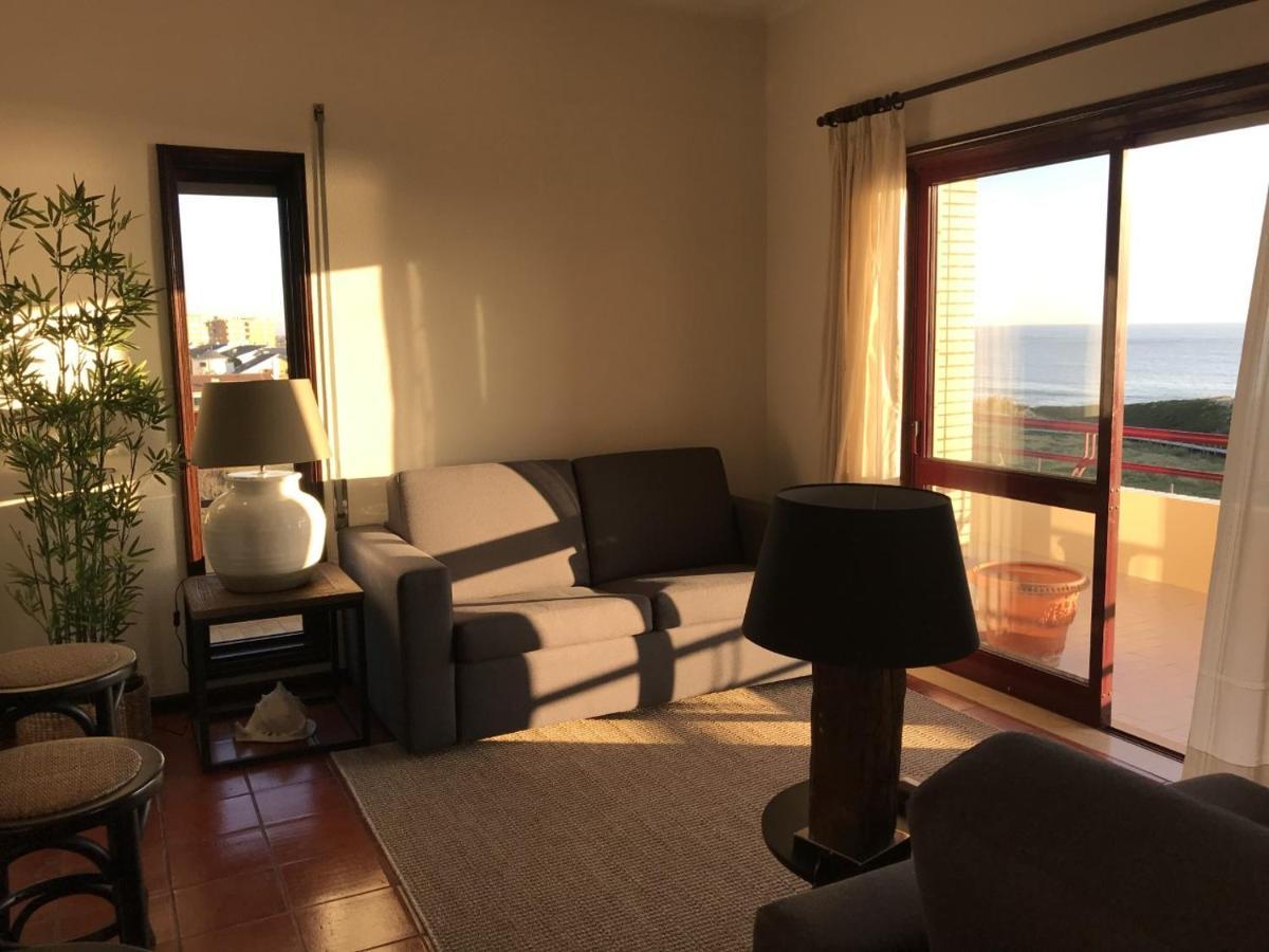 Beachfront Apartment With Swimming Pool Минделу Экстерьер фото